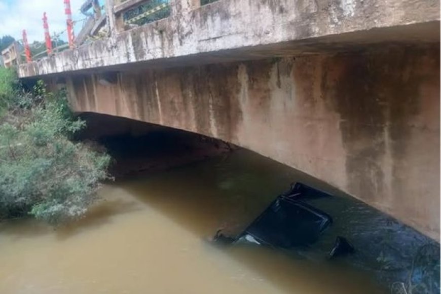 Homem fica ferido após carro cair em ponte entre Andradas e Poços de Caldas