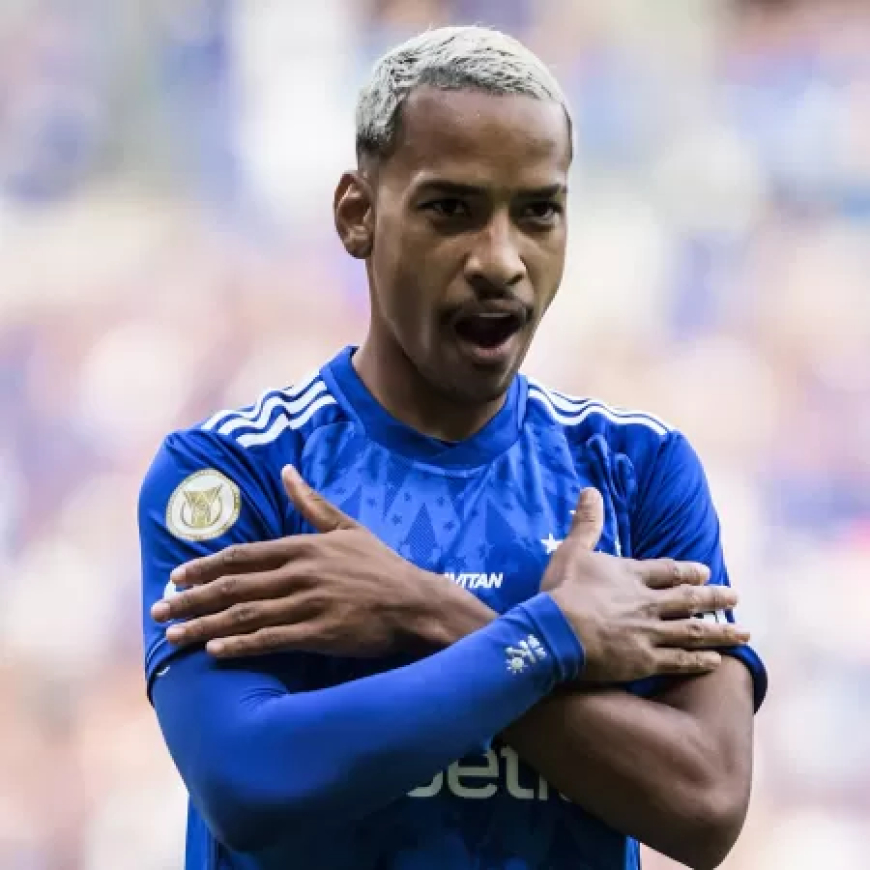 Zenit oficializa proposta por meio campista do Cruzeiro