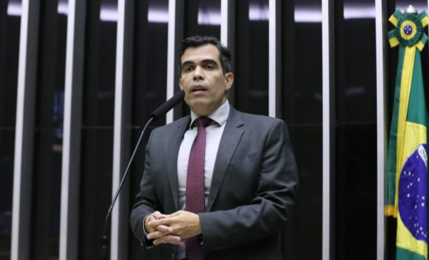Comissão aprova infração específica para abandono de animais com uso de veículo