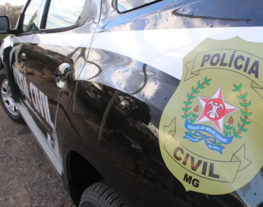 Corpo carbonizado é encontrado dentro de carro na zona rural de Itumirim
