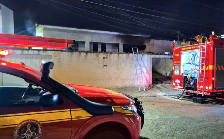 Corpo de cadeirante é encontrado com sinais de violência dentro de casa incendiada em Alfenas, MG