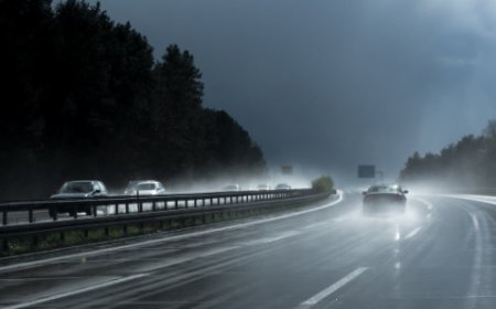 ORIENTAÇÕES DE PREVENÇÃO – DIREÇÃO SOB CHUVA